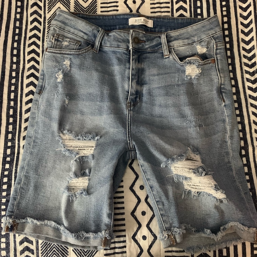 Judy blue Bermuda shorts